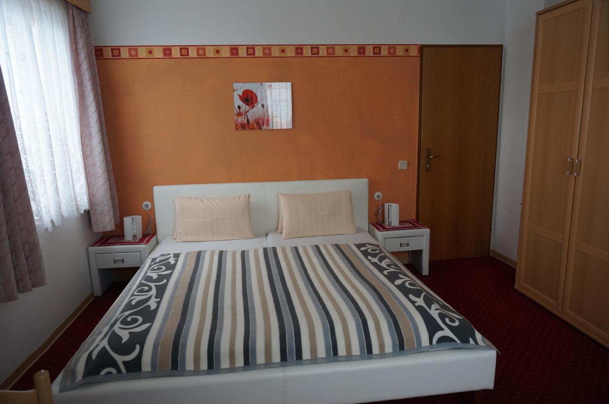 Gasthof Luggau Hotel Maria Luggau Room photo